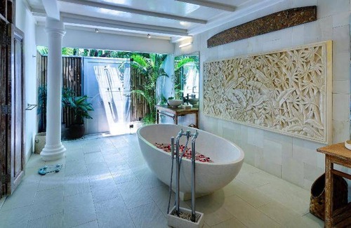 Petitenget Resort | 1500 m² Resort ∙ 127 guests