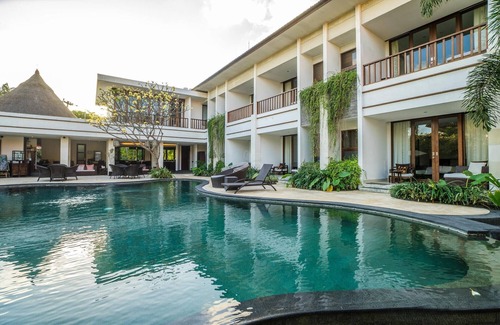 Dewi Sri Villa | 16 Bedroom Villa Private Pool in Legian Bali