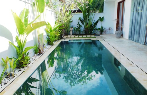 Dewi Sri Villa | 2 Bedroom Villa Legian
