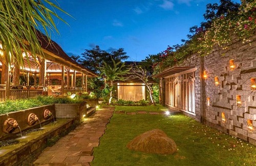 Bukit Villa | 2000 m² Villa ∙ 5 bedrooms ∙ 10 guests