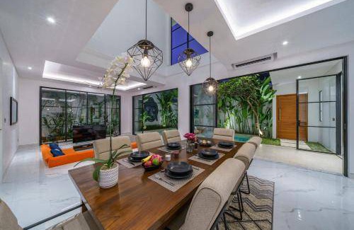 Seminyak Bed & Breakfast | 240 m² Bed and breakfast ∙ 3 bedrooms ∙ 6 guests