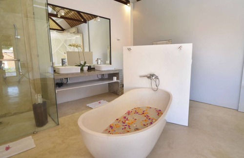 Padonan Villa | 250 m² Villa ∙ 4 bedrooms ∙ 8 guests