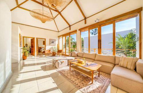 Central Seminyak Villa | 269 m² Villa ∙ 6 bedrooms ∙ 12 guests