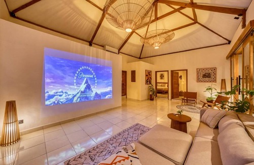 Central Seminyak Villa | 269 m² Villa ∙ 6 bedrooms ∙ 12 guests