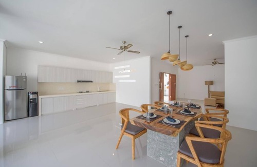 Seminyak Villa | 3 BDR VIlla 5, Central Seminyak/Oberoi