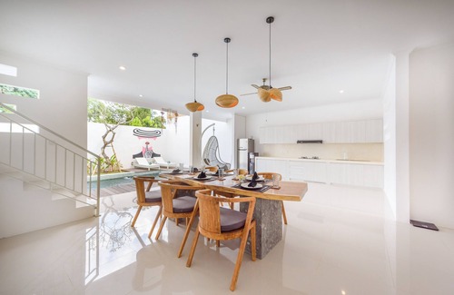 Seminyak Villa | 3 BDR VIlla 5, Central Seminyak/Oberoi