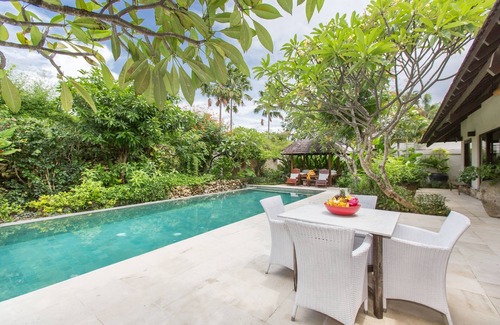 Seminyak Villa | 3 Bedroom Balinese Style Villa, Lovely Villa Close to Shopping Area Seminyak