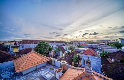 Legian House | 300 m² House ∙ 3 bedrooms ∙ 6 guests