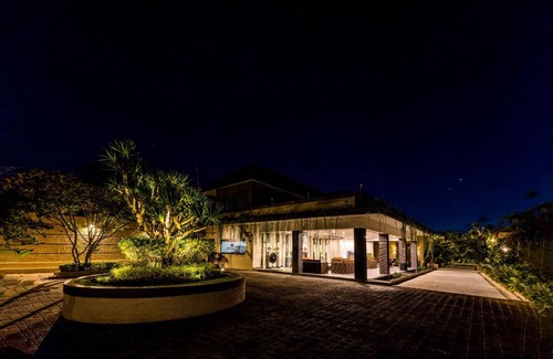 Mumbul Resort | 300 m² Resort ∙ 3 bedrooms ∙ 6 guests