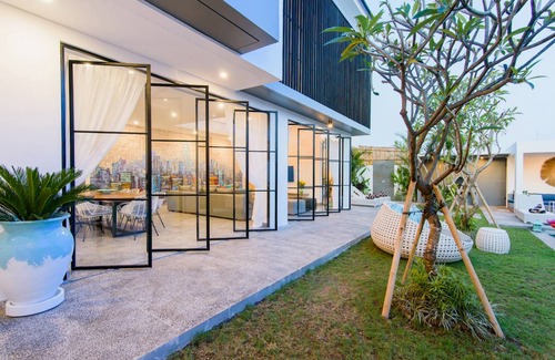 Berawa Villa | 300 m² Villa ∙ 4 bedrooms ∙ 10 guests