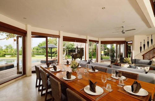 Taman Griya Resort | 3300 m² Resort ∙ 6 bedrooms ∙ 12 guests