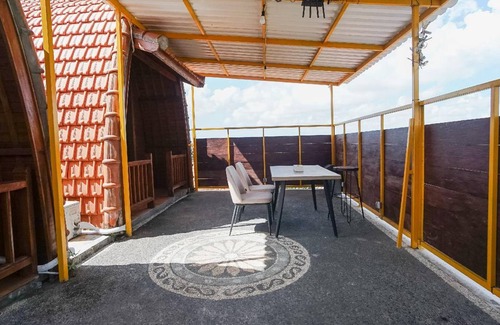 Batu Bolong Hotel | 35 m² Hotel ∙ 3 guests