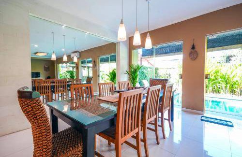 Kartika Plaza Villa | 350 m² Villa ∙ 5 bedrooms ∙ 14 guests