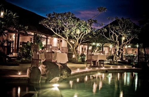 Central Seminyak Villa | 3BR Desamuda Villa Holiday With Family AT