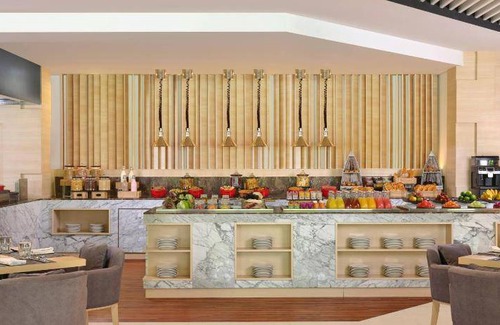 Sunset Road Hotel | 44 m² Hotel ∙ 127 guests