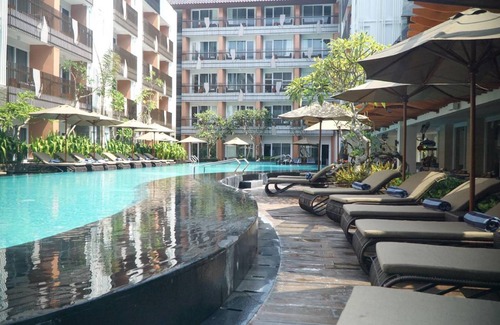 Sunset Road Hotel | 44 m² Hotel ∙ 127 guests