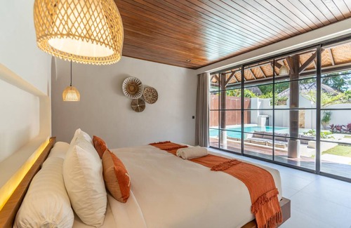 Tuban Villa | 450 m² Villa ∙ 3 bedrooms ∙ 6 guests
