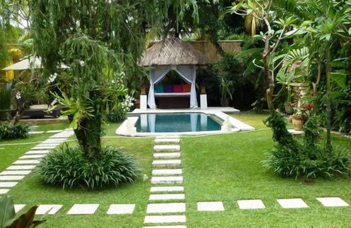 Dyanapura Villa | 5 Bedroom 2 Pool Villas in Central Seminyak, Daily Housekeeping, shop, beach