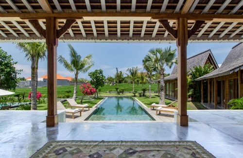 Kerobokan Villa | 800 m² Villa ∙ 8 bedrooms ∙ 20 guests