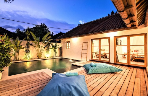 Petitenget Villa | ✩$99✩6min 2 Beach✩2BR Pool✩Wifi✩6pax✩Potato Head✩