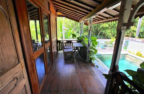 Padonan House | A unique, romantic & spacious villa with private pool surrounded by nature.