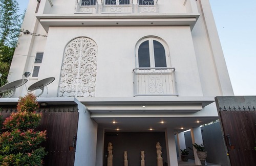 Umalas Villa | About Batavia Residence