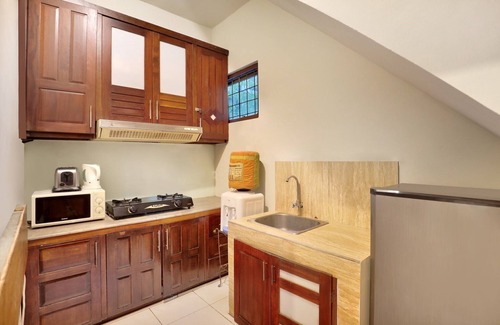 Dewi Sri House | Affordable Stylish, 5 Bedroom Villa, Legian