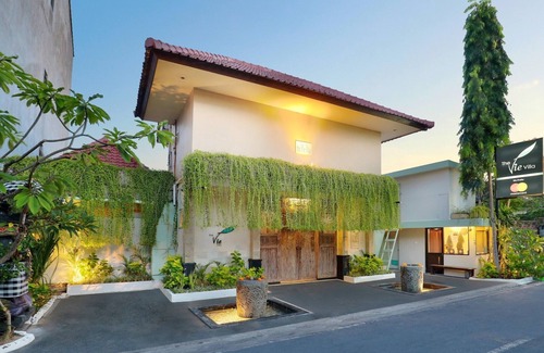 Dewi Sri House | Affordable Stylish, 5 Bedroom Villa, Legian