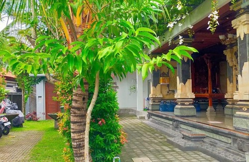 Umalas House | Aleenka House 1nA quite home with a super comfortable bed