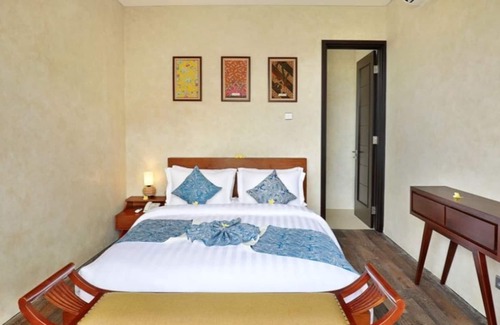 Kampial House | Awesome MRC 2-Bedroom Villa #B8