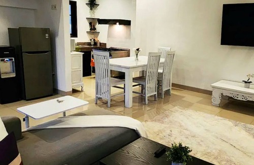 Umalas House | Canggus Best Resort Home with Gym, Ice Bath, Washer&Dn