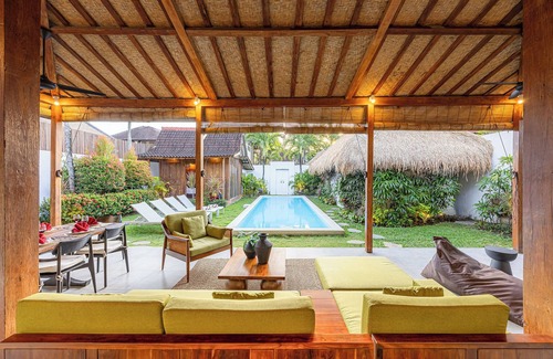 Laksmana Villa | Central Seminyak Oberoi 800m beach - Villa Gladak