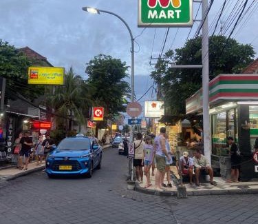 Legian City-Centre Apartment | Cozy room Kuta - 1 minutes to the beach by Micky Studio