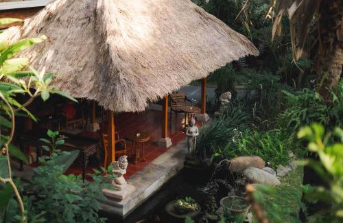 Kuta Hotel | Fourteen Roses Boutique Hotel, Kuta