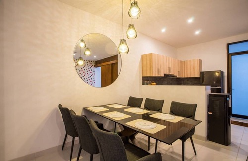Berawa Villa | Great Location, 7 minutes walking to Beach
