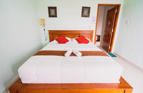 Seminyak House | GuestHouse Cempaka Putih
