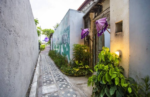 Batu Bolong Hostel | Hostel ∙ 8 guests