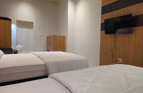 Sunset Road Hotel | Hotel Dakozi Living