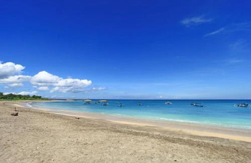 Kartika Plaza Hotel | ABI Hotel3 - 1 minute to the Beach and 1 second to the Mall
