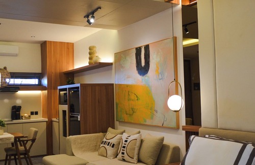 Batu Bolong Apartment | KammOra Living and Villas - Bali Way