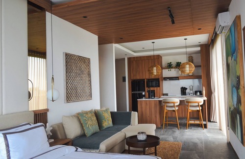 Batu Bolong Apartment | KammOra Living and Villas - Bali Way