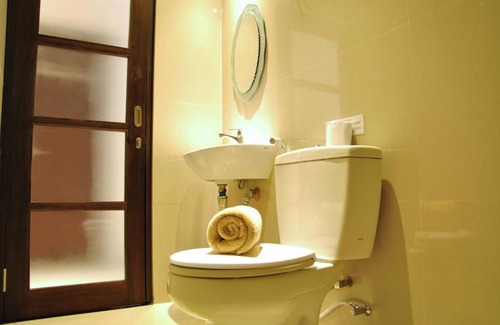 Raya Kuta House | Kuta Sari House
