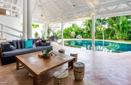 Drupadi Villa | La Villa Oberoi (6 BR)