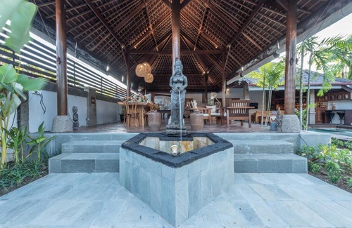Laksmana Villa | Lime, Luxury 4 bedroom Heart of Seminyak