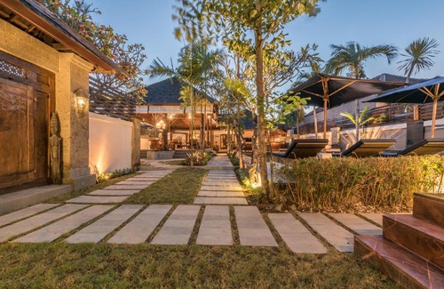 Laksmana Villa | Lime, Luxury 4 bedroom Heart of Seminyak