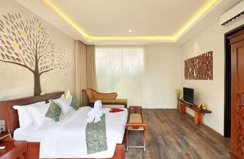 Kampial House | Luxurious & Premier MRC 2-Bedroom Villa #B11