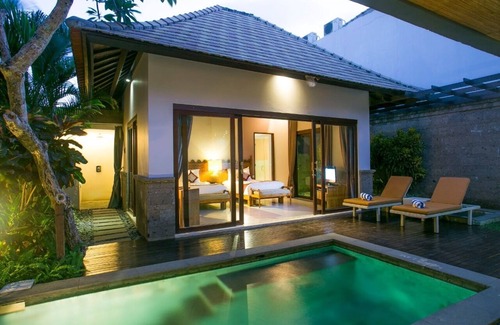 Umalas Villa | Luxurious villa near Seminyak area with spacious living areas and a private pool