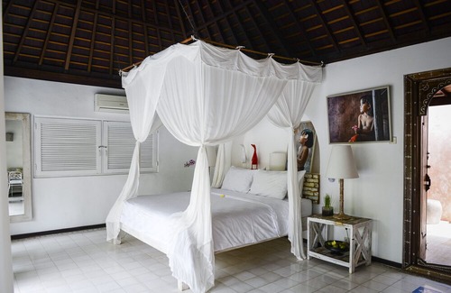 Batubelig Villa | LUXURY TWO-BEDROOM VILLA
