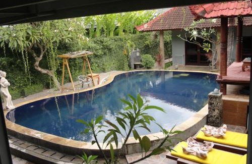 Drupadi Hostel | Meriki Apartment