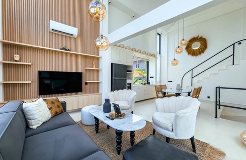 Babakan Villa | New build Villa Golden Pearl in Bali Pererenan - volcano view & pool